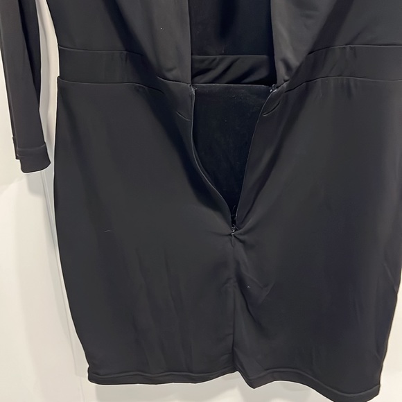 🇺🇸 Paper heart black peekaboo shoulder dress size medium - Picture 12 of 13